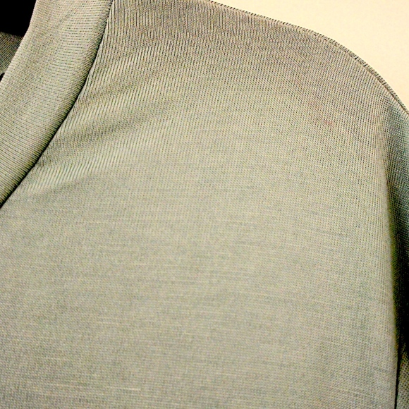 Clarence sale♥️Celebrity Pink Plus Size top 2X - Picture 6 of 6